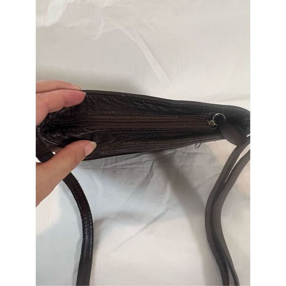 Jones New York Black shoulder bag with silver hardware - Picture 1 of 10